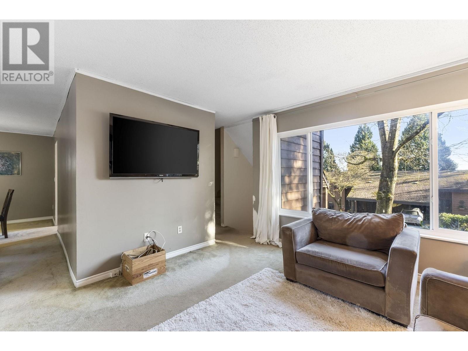 301 Cardiff Way, Port Moody, British Columbia  V3H 3W4 - Photo 4 - R2965164