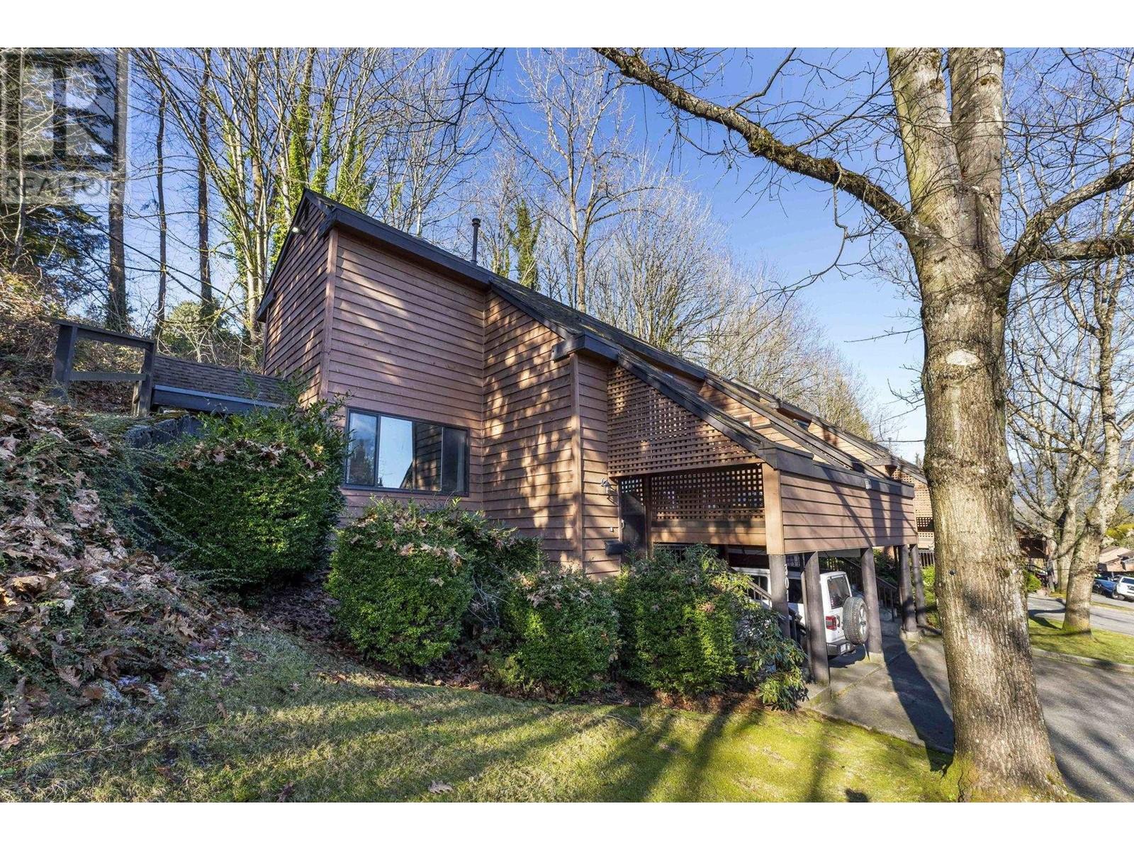 301 Cardiff Way, Port Moody, British Columbia  V3H 3W4 - Photo 38 - R2965164