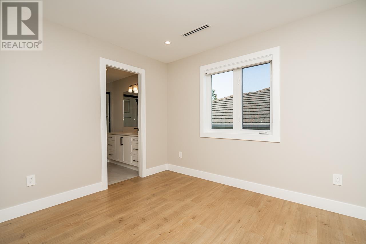 7531 Mary Avenue, Burnaby, British Columbia  V3N 3G4 - Photo 15 - R2976840