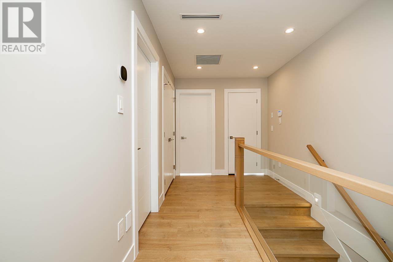 7531 Mary Avenue, Burnaby, British Columbia  V3N 3G4 - Photo 17 - R2976840