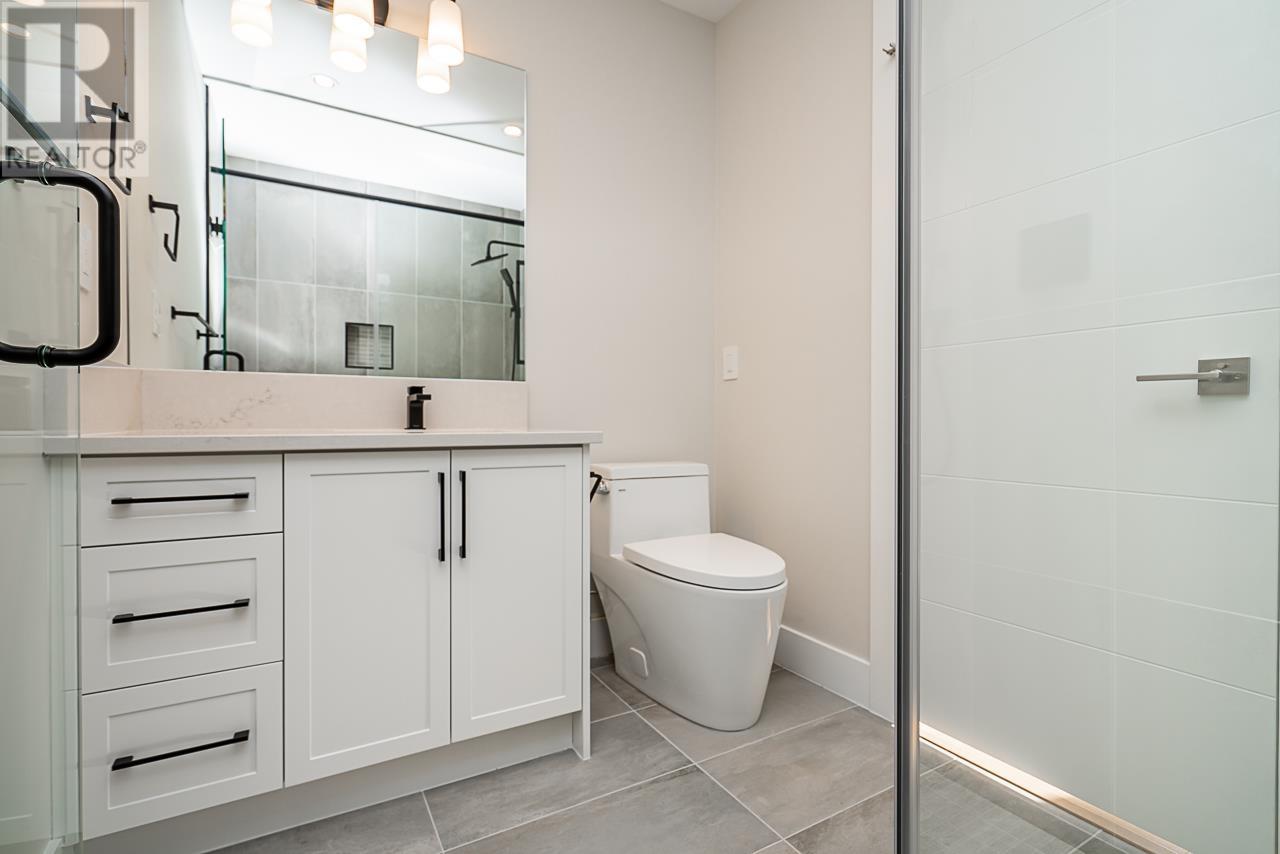 7531 Mary Avenue, Burnaby, British Columbia  V3N 3G4 - Photo 11 - R2976840