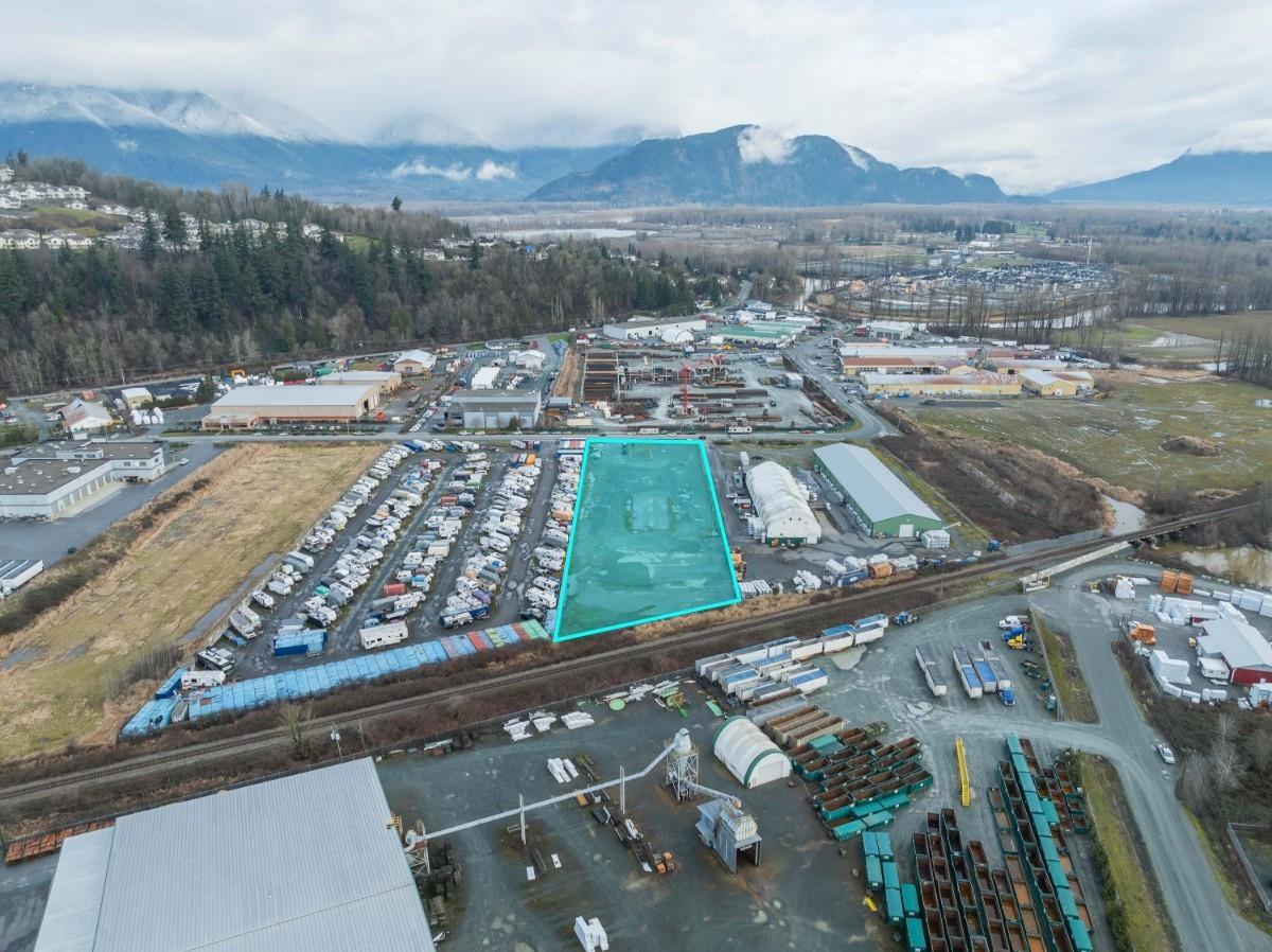 44394 Progress Way, West Chilliwack, Chilliwack, British Columbia  V2R 0L2 - Photo 12 - C8059641