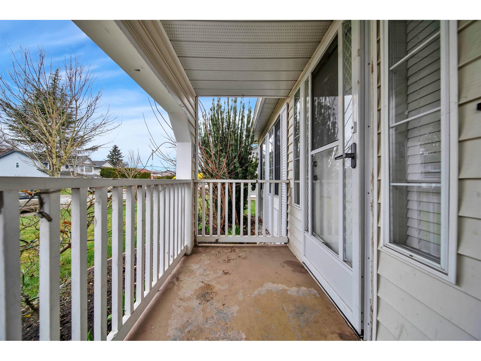 7478 123 Street, Surrey, British Columbia  V3W 9N1 - Photo 2 - R2976662