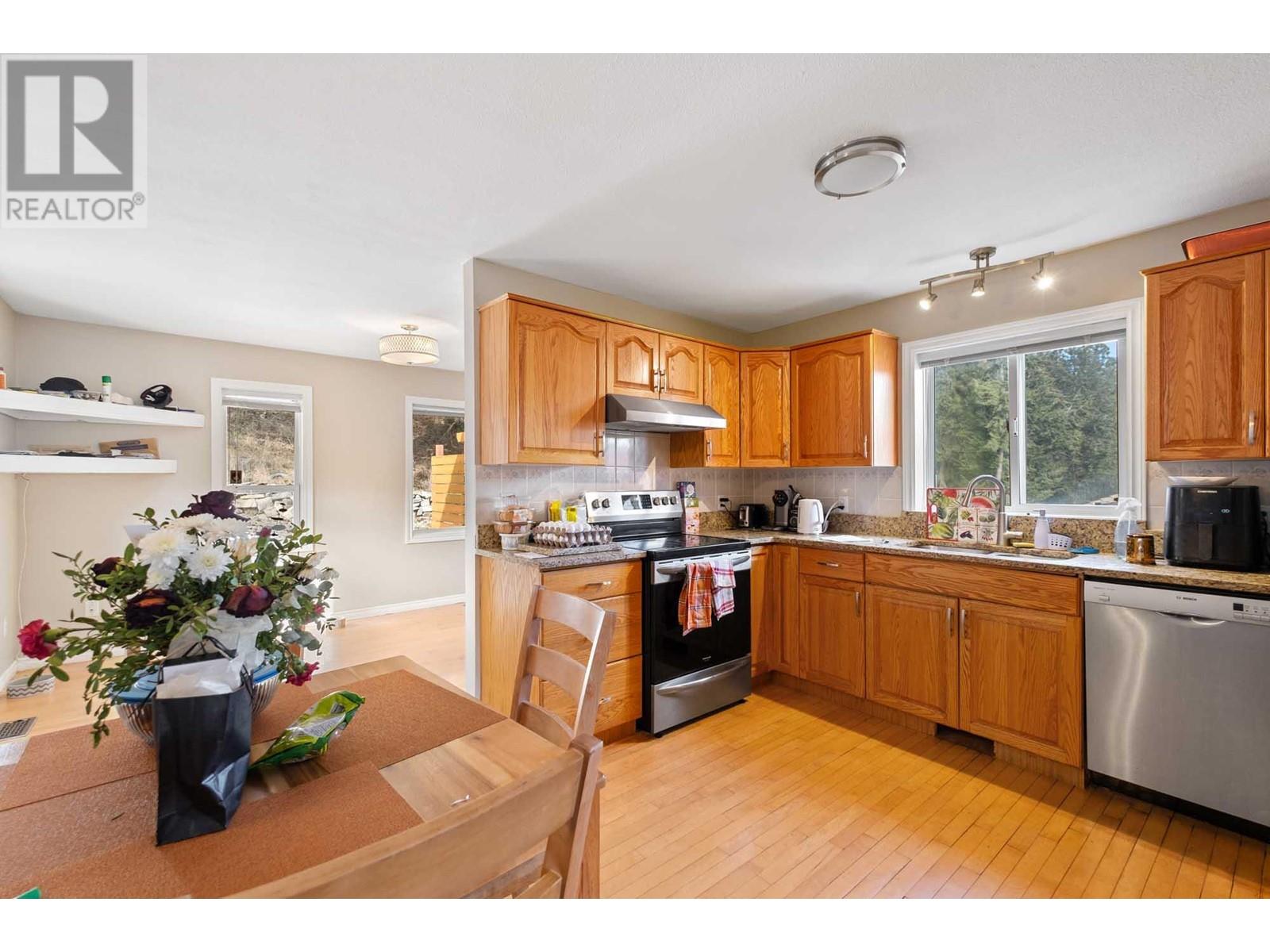 Property at 452 Glen Pine Court Unit# 9 image 5