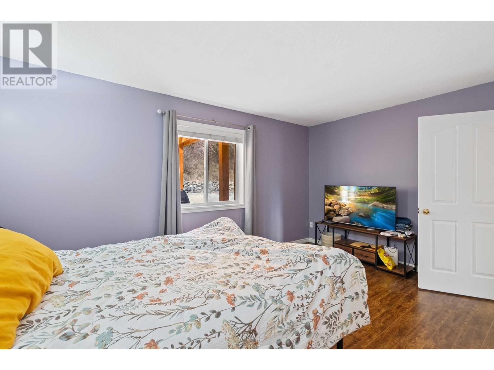 452 Glen Pine Court Unit# 9, Kelowna, British Columbia  V1V 1W7 - Photo 11 - 10337077