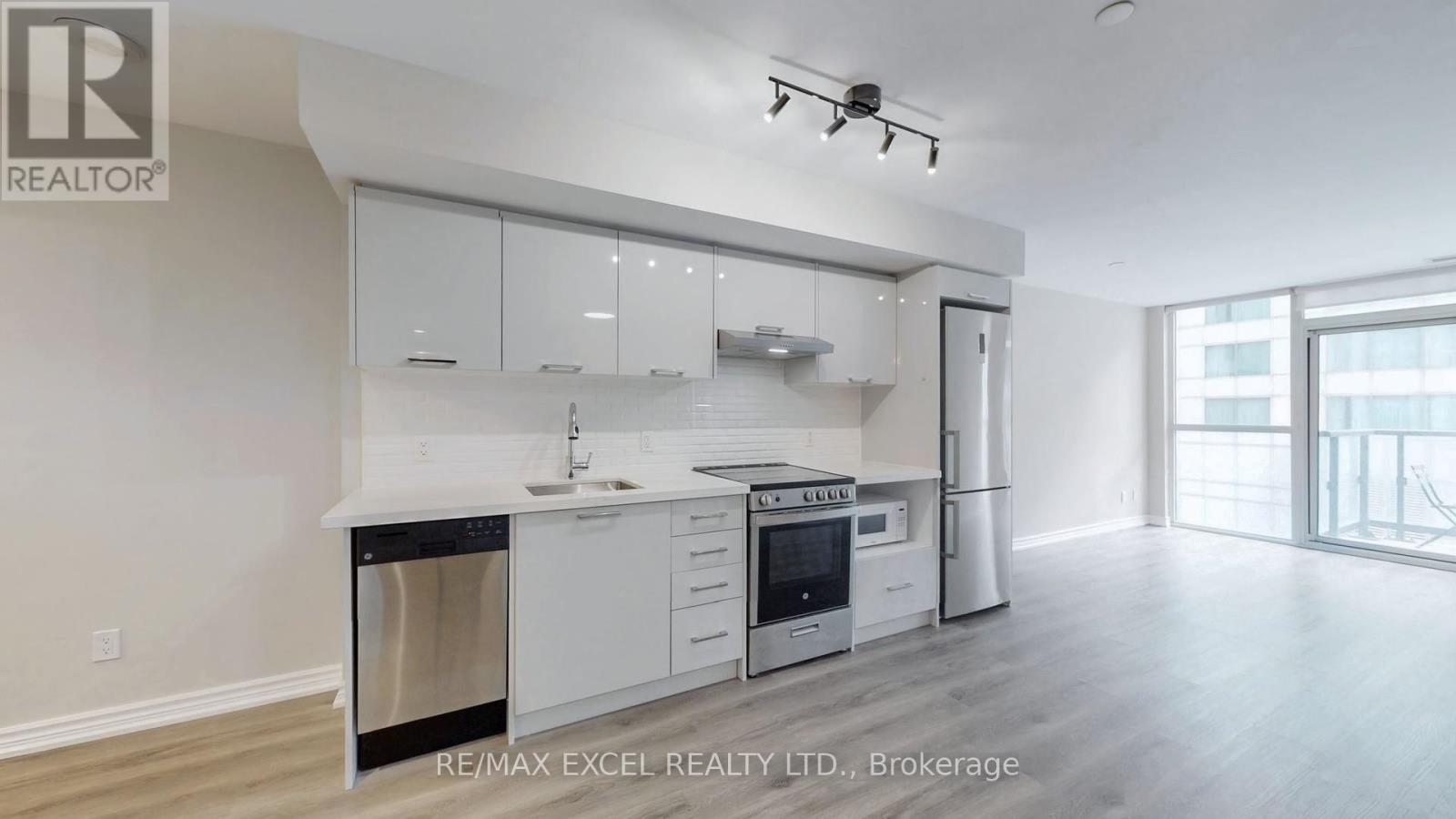 1218 - 87 Peter Street, Toronto (Waterfront Communities), Ontario  M5V 0P1 - Photo 6 - C12015196