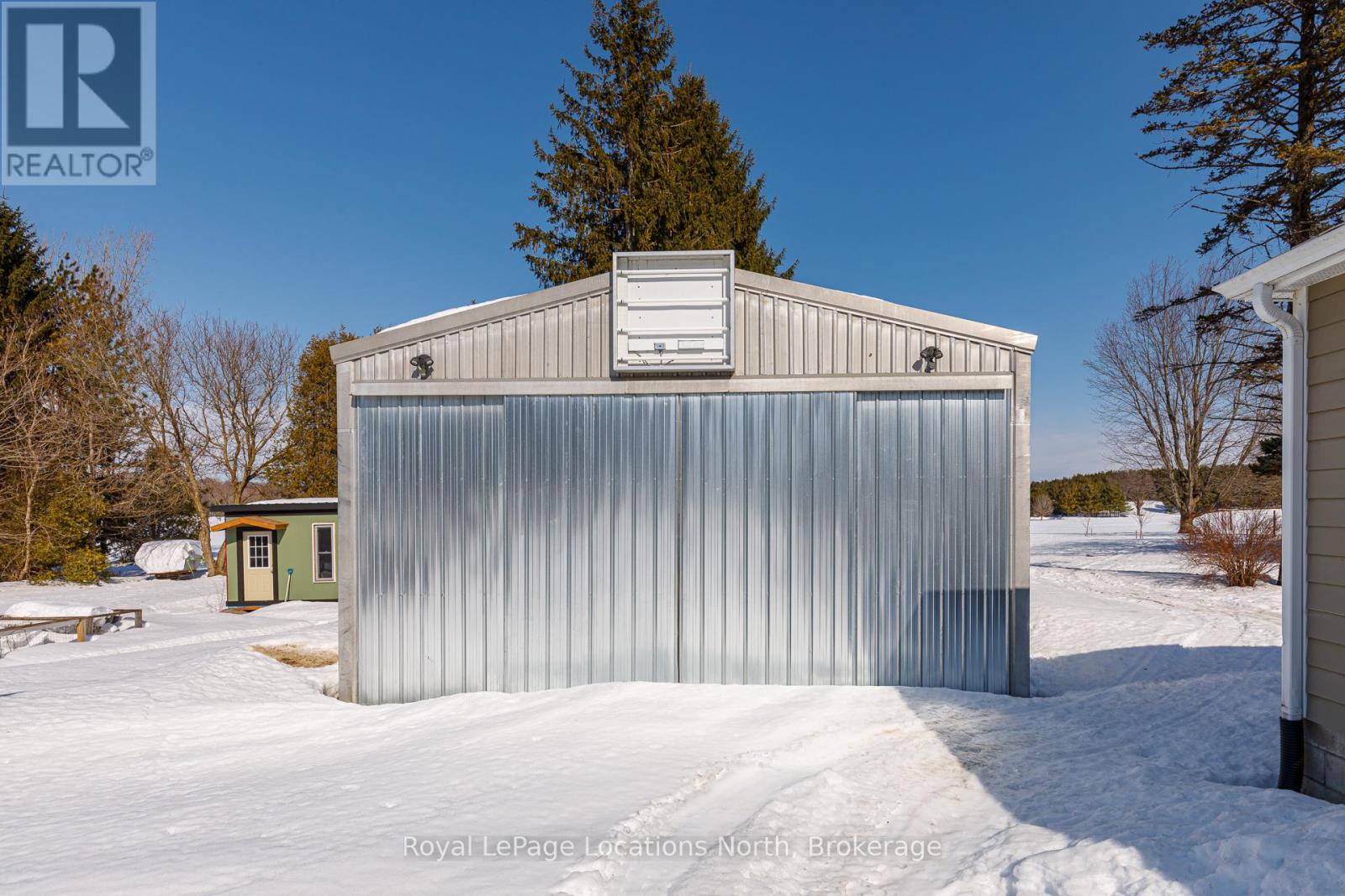 1046 County 124 Road N, Clearview, Ontario  N0C 1M0 - Photo 3 - S12015875