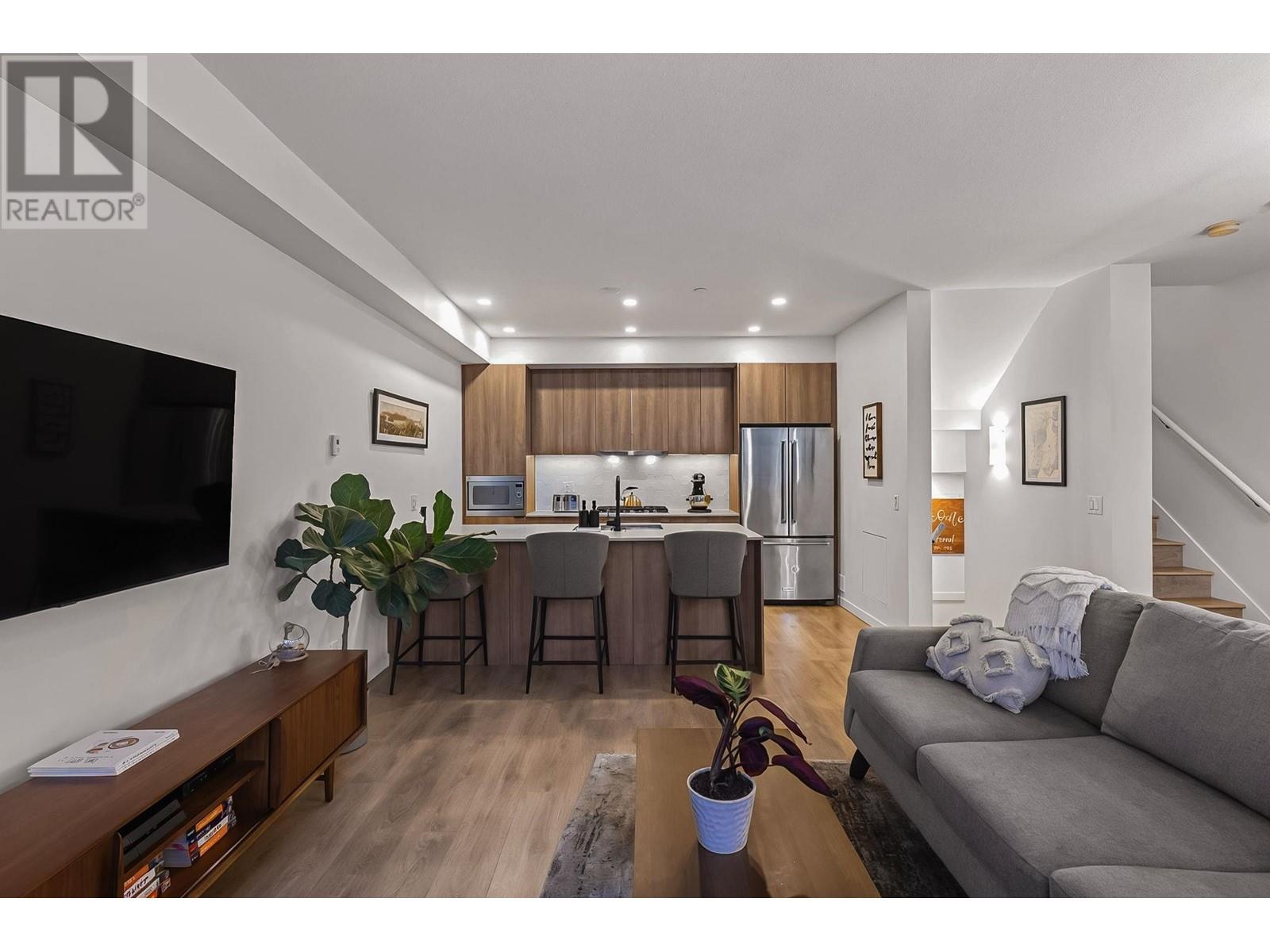 35 533 E 3rd Street, North Vancouver, British Columbia  V7L 1G4 - Photo 7 - R2962862