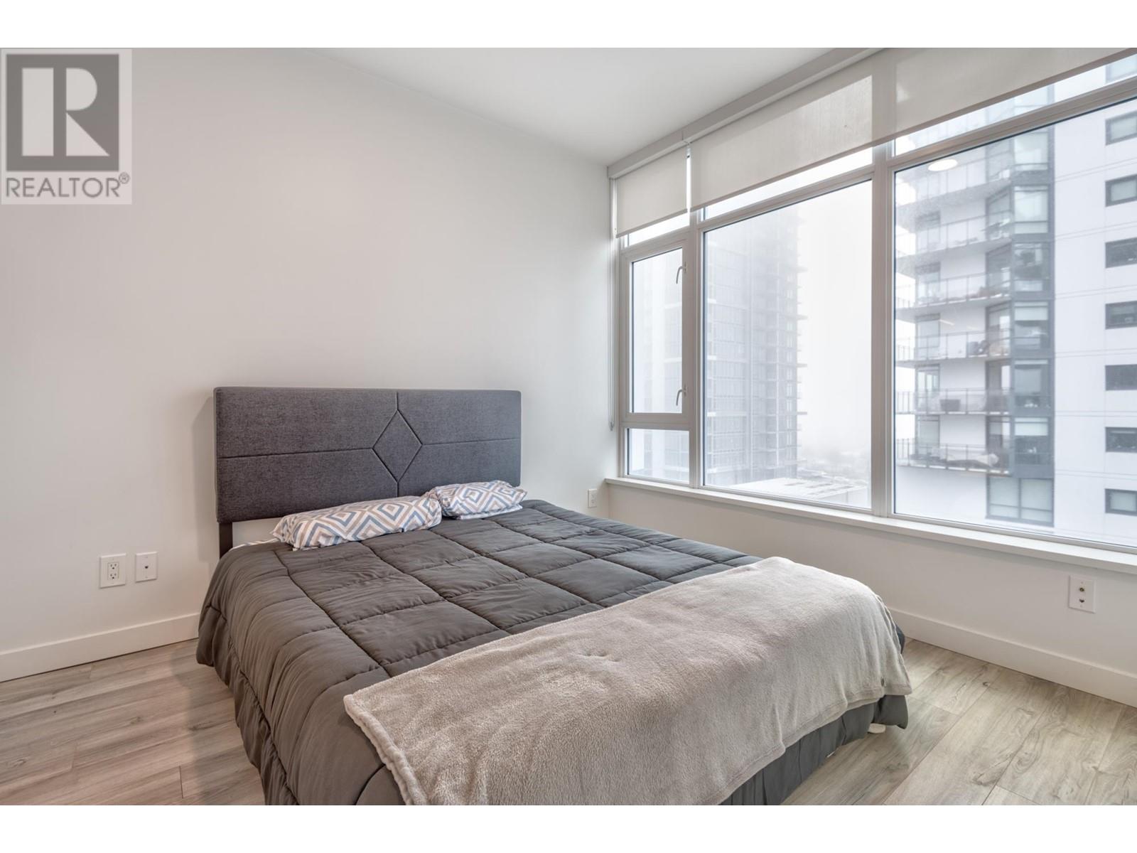 Listing Picture 15 of 26 : 603 2288 ALPHA AVENUE, Burnaby / 本拿比 - 魯藝地產 Yvonne Lu Group - MLS Medallion Club Member