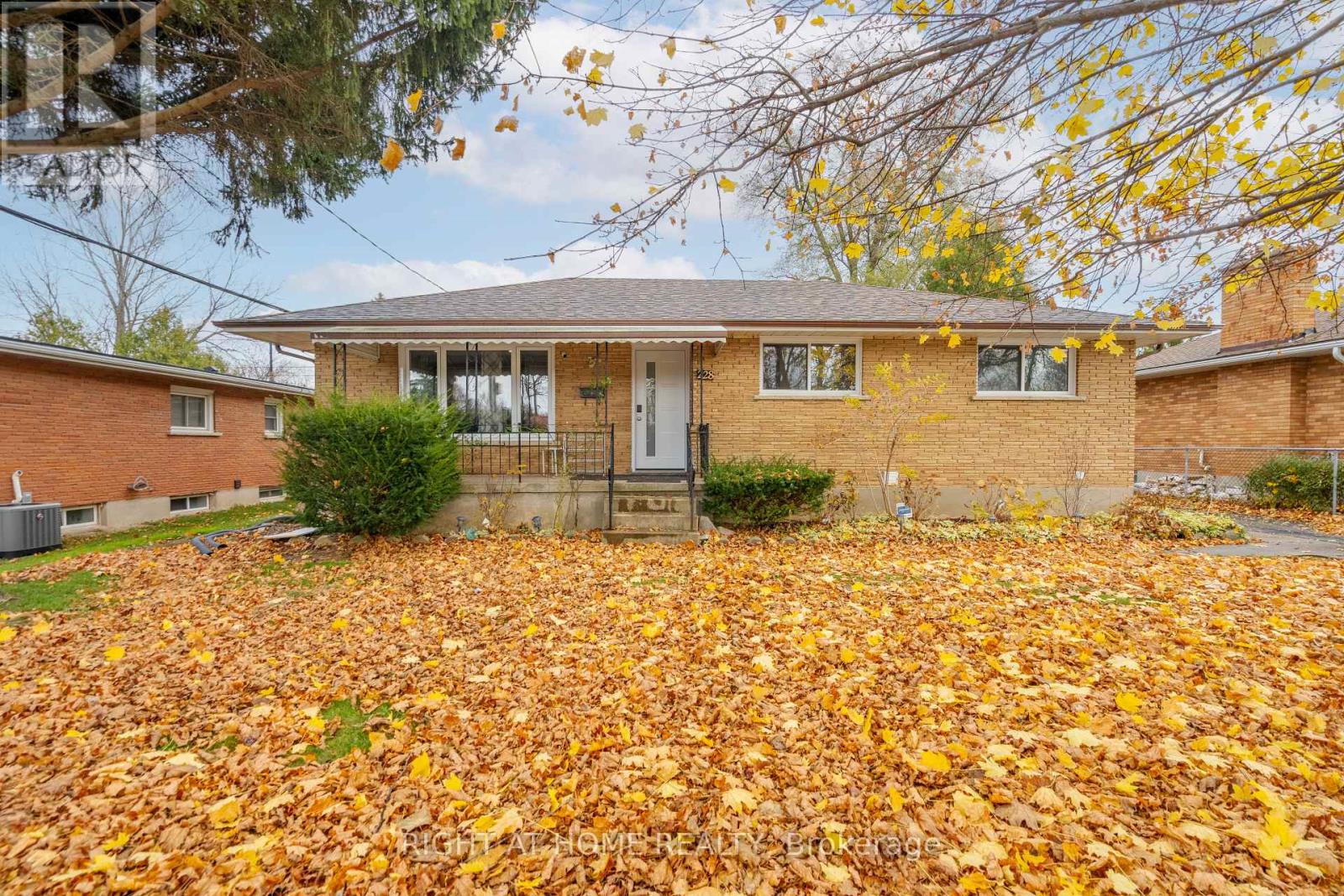 MAIN FLOOR - 228 KING EDWARD AVENUE, London South, Ontario
