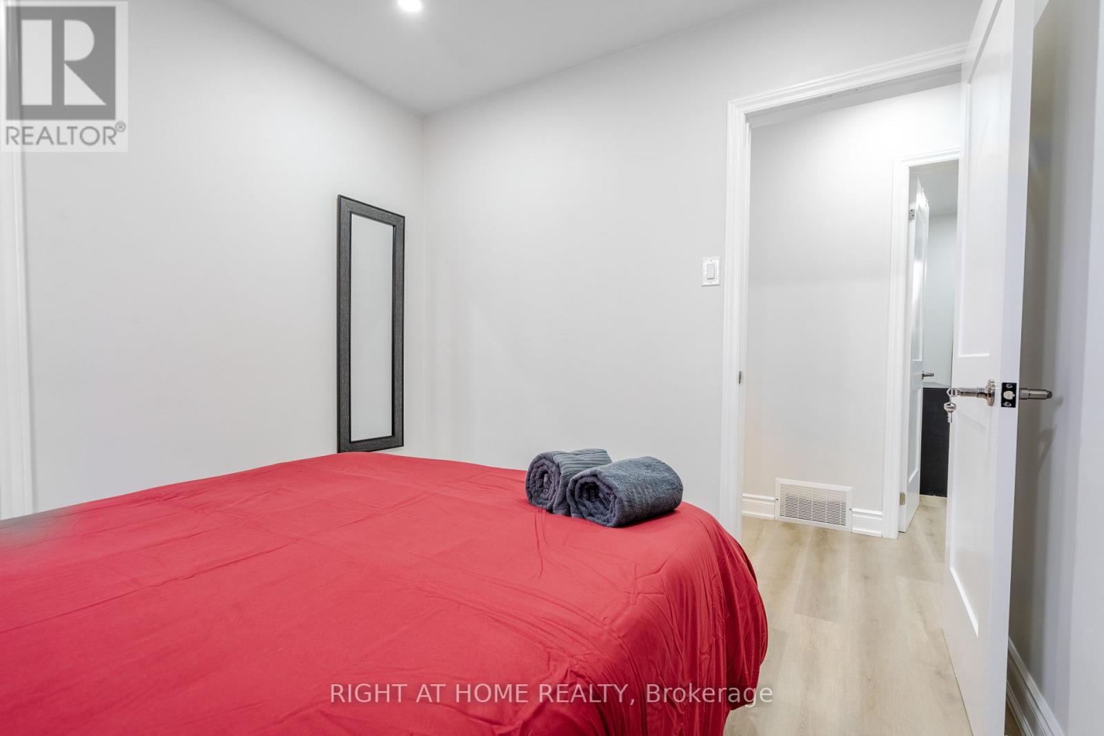Main Floor - 228 King Edward Avenue, London South (South J), Ontario  N5Z 3T7 - Photo 14 - X12015884