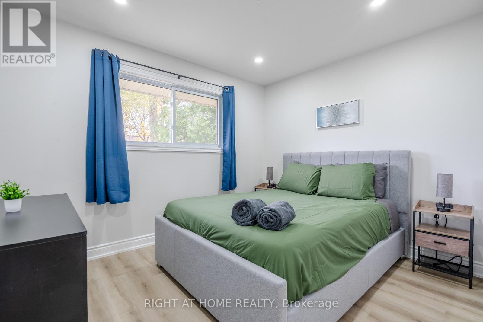 Main Floor - 228 King Edward Avenue, London South (South J), Ontario  N5Z 3T7 - Photo 17 - X12015884