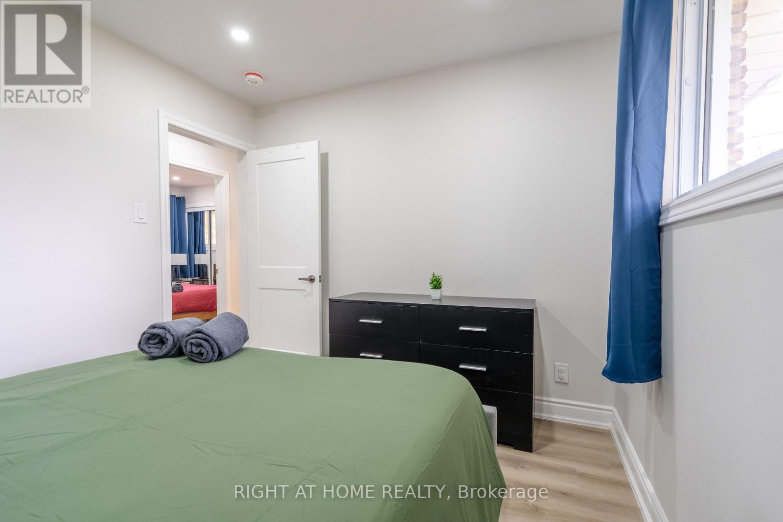 Main Floor - 228 King Edward Avenue, London South (South J), Ontario  N5Z 3T7 - Photo 18 - X12015884