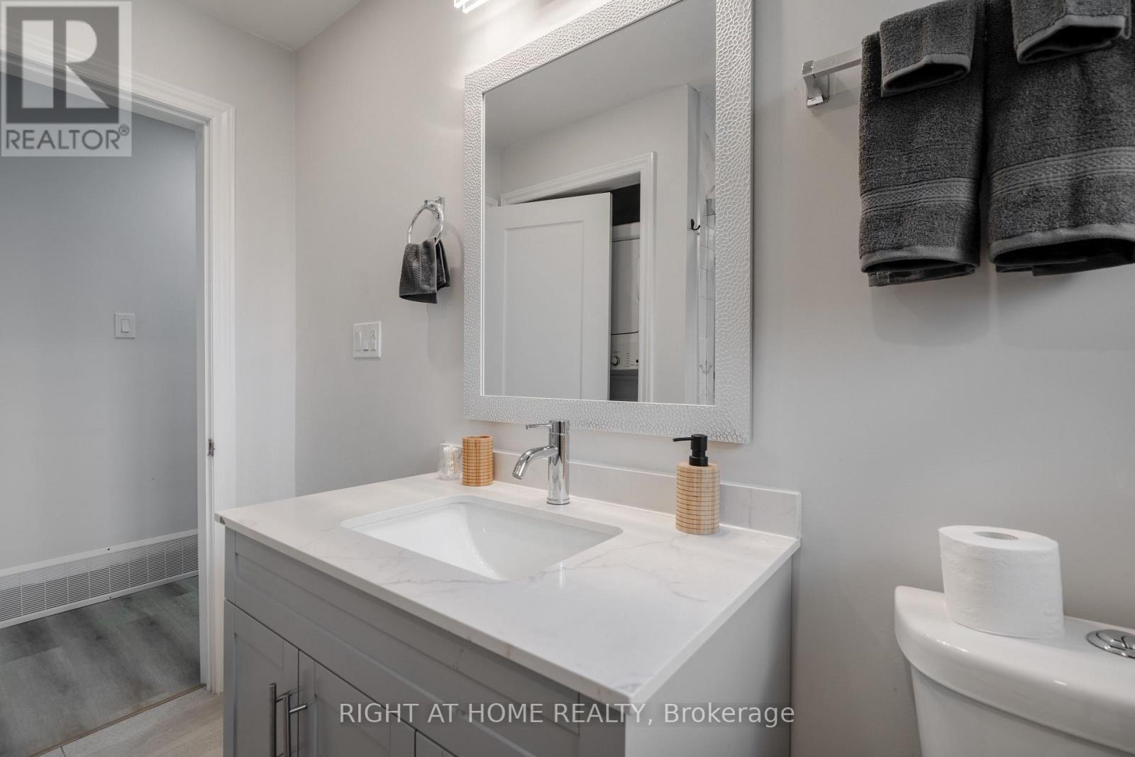 Main Floor - 228 King Edward Avenue, London South (South J), Ontario  N5Z 3T7 - Photo 21 - X12015884