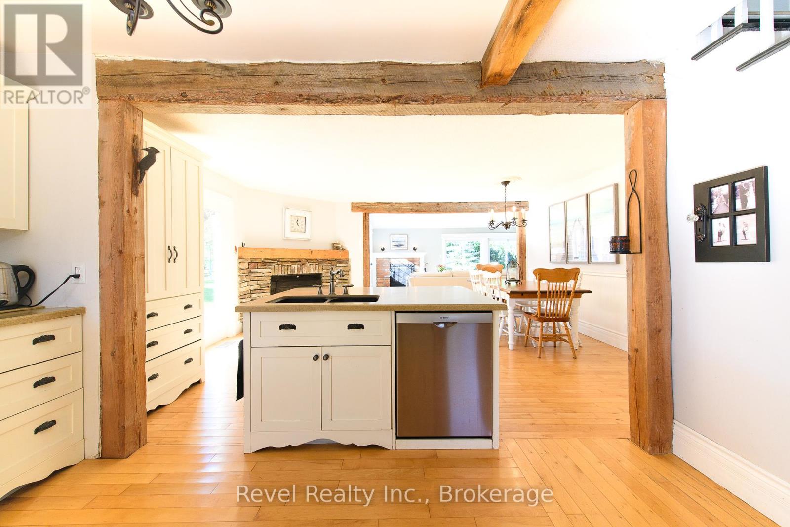 18 Homestead Drive, Clearview, Ontario  L9Y 3Y9 - Photo 10 - S10439099