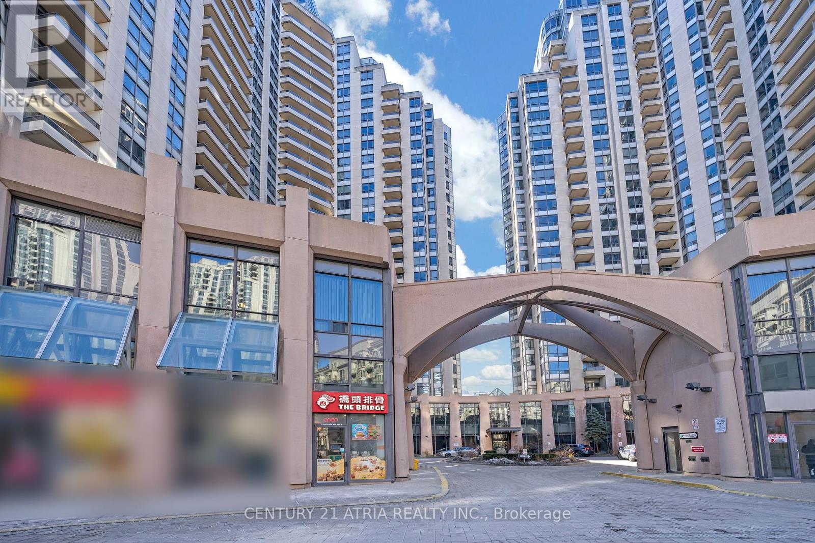 Property at 19 - 15 NORTHTOWN WAY image 1