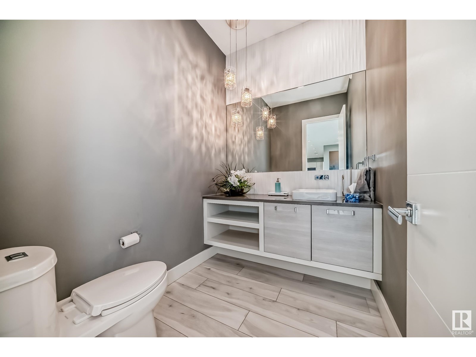 Property at 4129 CAMERON HEIGHTS PT NW image 1