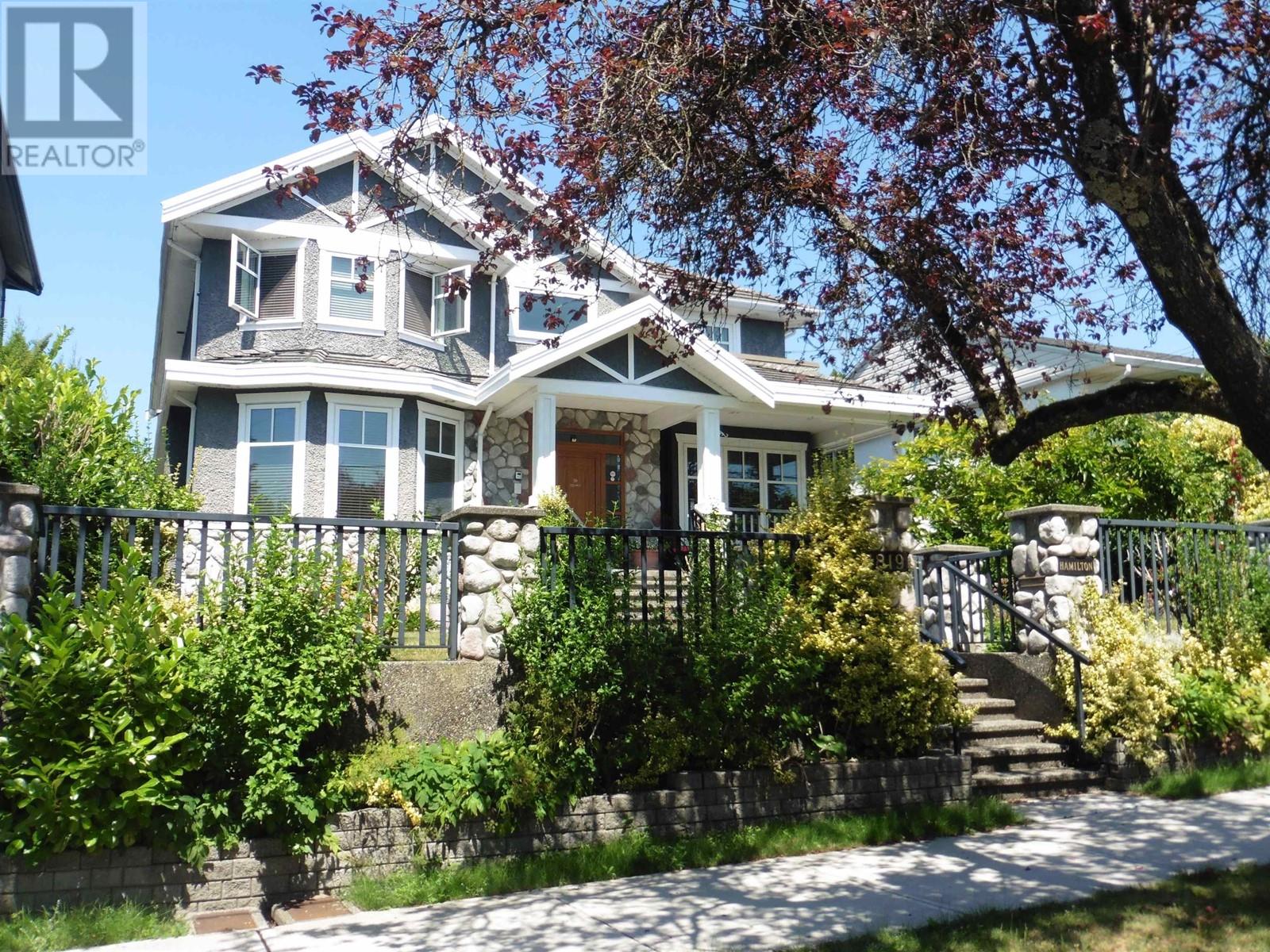 1819 Hamilton Street, New Westminster, British Columbia  V3M 2P3 - Photo 1 - R2977160