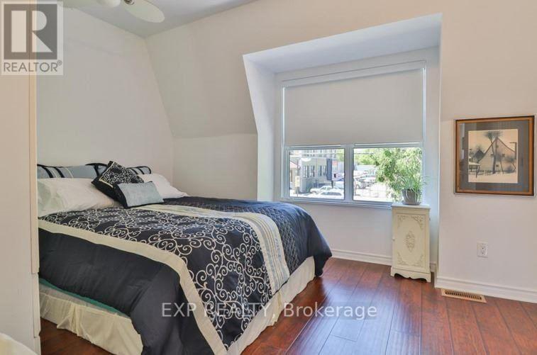Upper - 295 Royal York Road, Toronto (Mimico), Ontario  M8V 2W1 - Photo 9 - W12015979