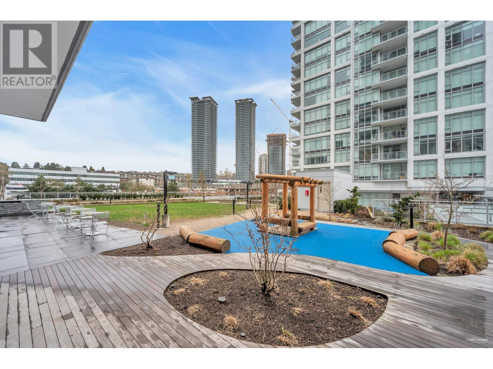 Listing Picture 21 of 26 : 3404 2311 BETA AVENUE, Burnaby / 本拿比 - 魯藝地產 Yvonne Lu Group - MLS Medallion Club Member