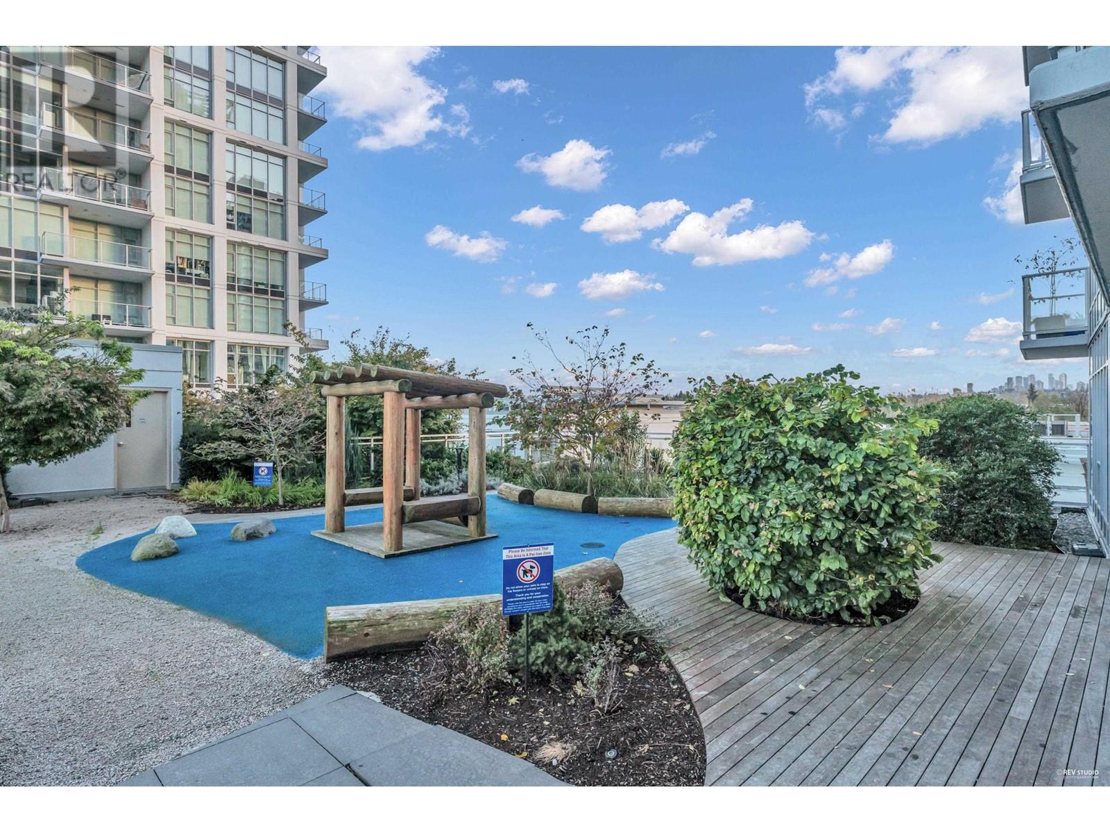 Listing Picture 24 of 26 : 3404 2311 BETA AVENUE, Burnaby / 本拿比 - 魯藝地產 Yvonne Lu Group - MLS Medallion Club Member