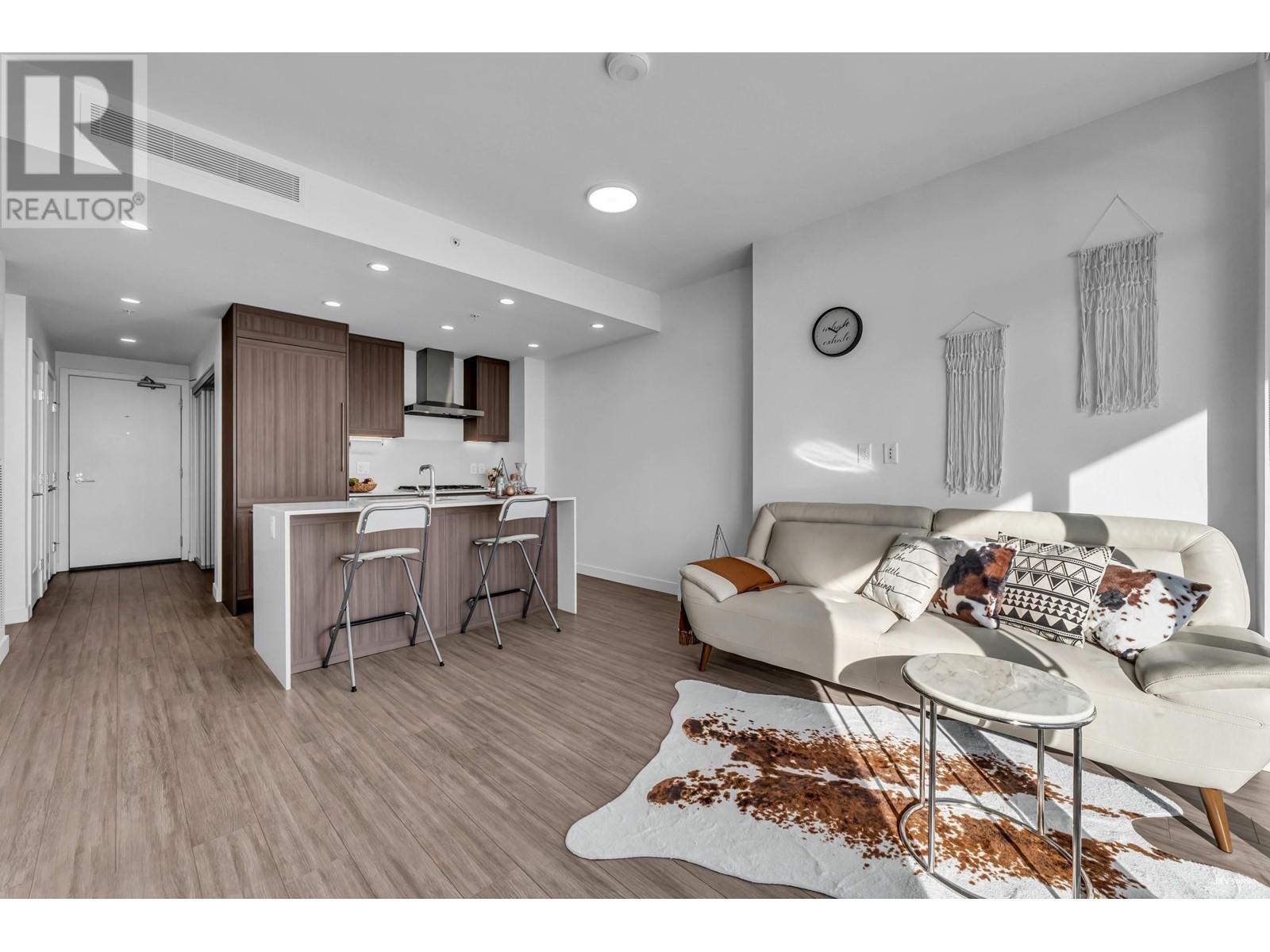Listing Picture 7 of 26 : 3404 2311 BETA AVENUE, Burnaby / 本拿比 - 魯藝地產 Yvonne Lu Group - MLS Medallion Club Member