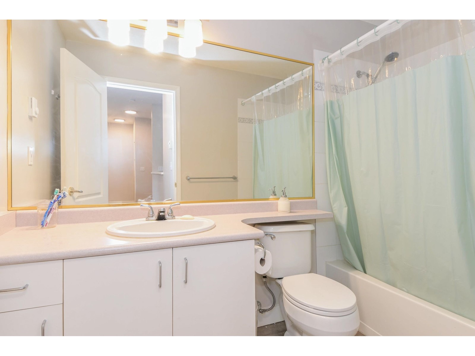 103 15298 20 Avenue, Surrey, British Columbia  V4A 2A3 - Photo 12 - R2976607