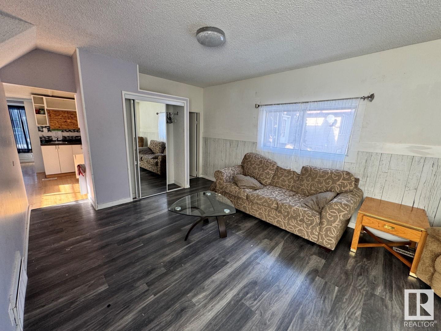 11928 68 St Nw, Edmonton, Alberta  T5B 1P7 - Photo 4 - E4425170