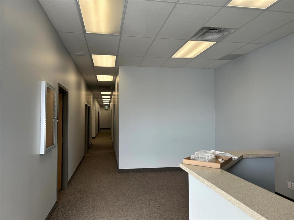 1833 Portage Avenue, Winnipeg, Manitoba  R3J 0G4 - Photo 16 - 202504901