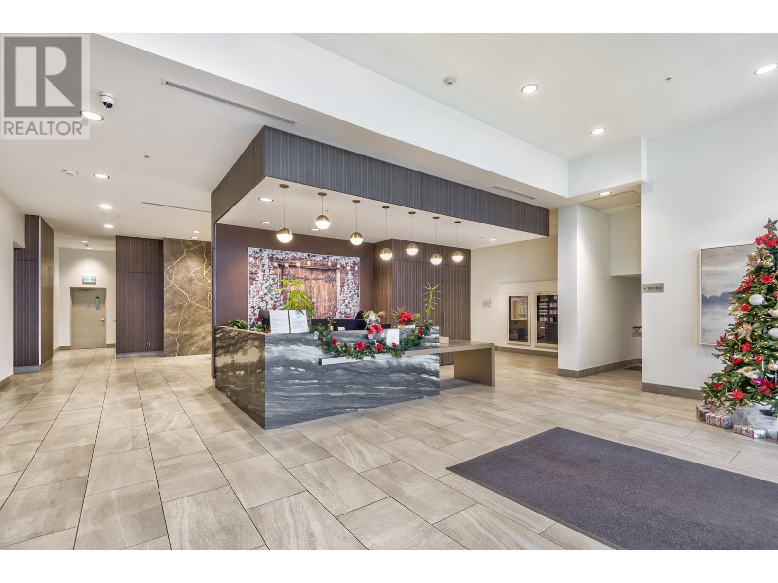 Listing Picture 4 of 26 : 603 2288 ALPHA AVENUE, Burnaby / 本拿比 - 魯藝地產 Yvonne Lu Group - MLS Medallion Club Member