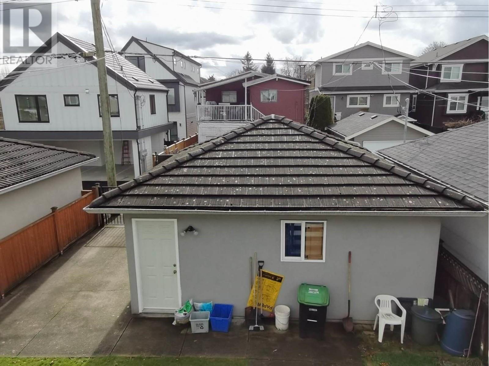 Listing Picture 13 of 20 : 2722 VENABLES STREET, Vancouver / 溫哥華 - 魯藝地產 Yvonne Lu Group - MLS Medallion Club Member