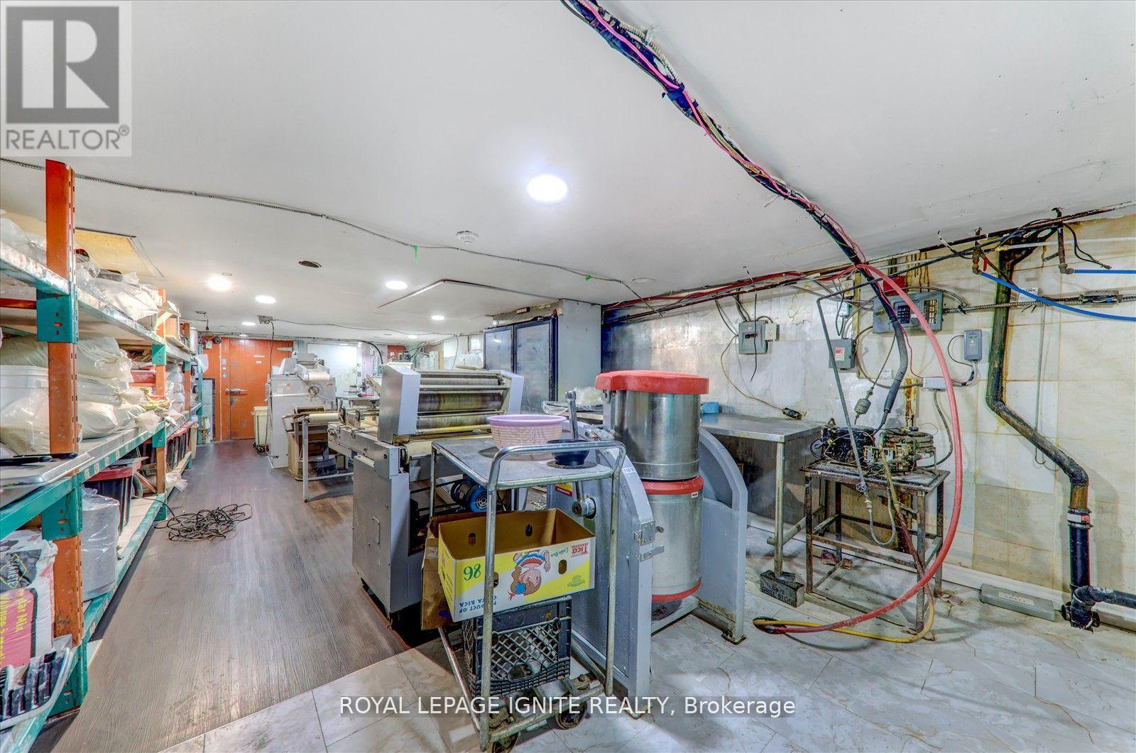 2398 Eglinton Avenue E, Toronto, Ontario  M1K 2P3 - Photo 23 - E12016024