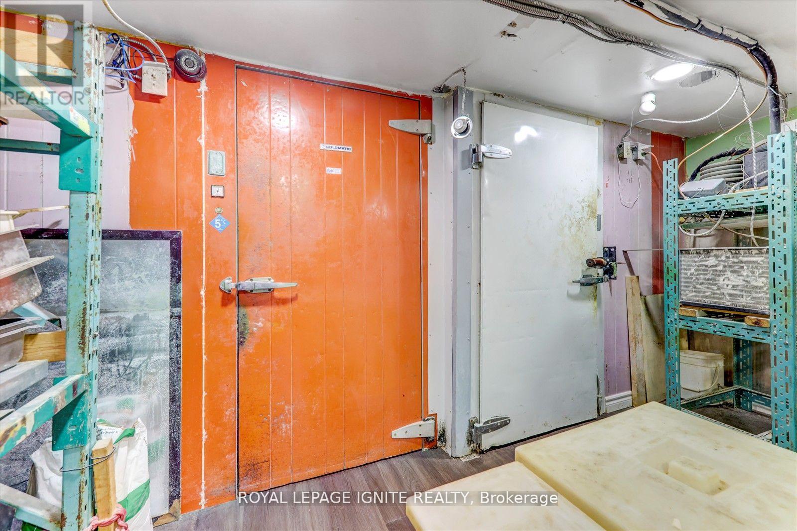 2398 Eglinton Avenue E, Toronto, Ontario  M1K 2P3 - Photo 29 - E12016024