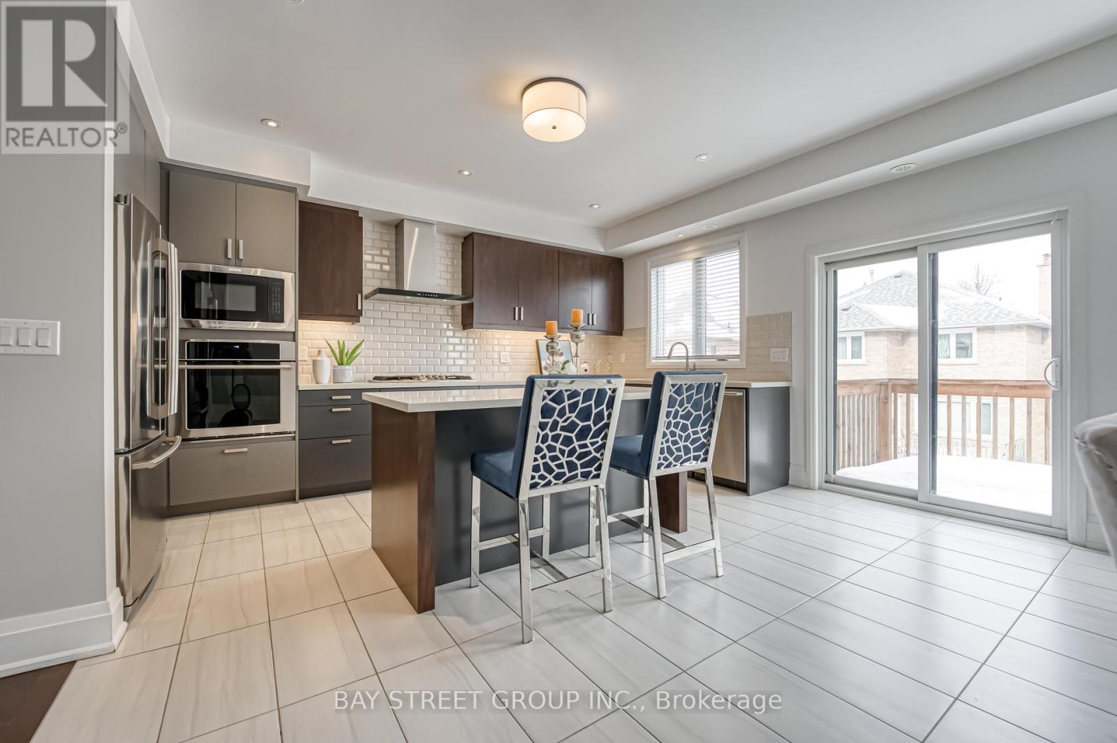 Th5 - 384 Highway 7 E, Richmond Hill, Ontario  L4B 0G5 - Photo 14 - N12015988