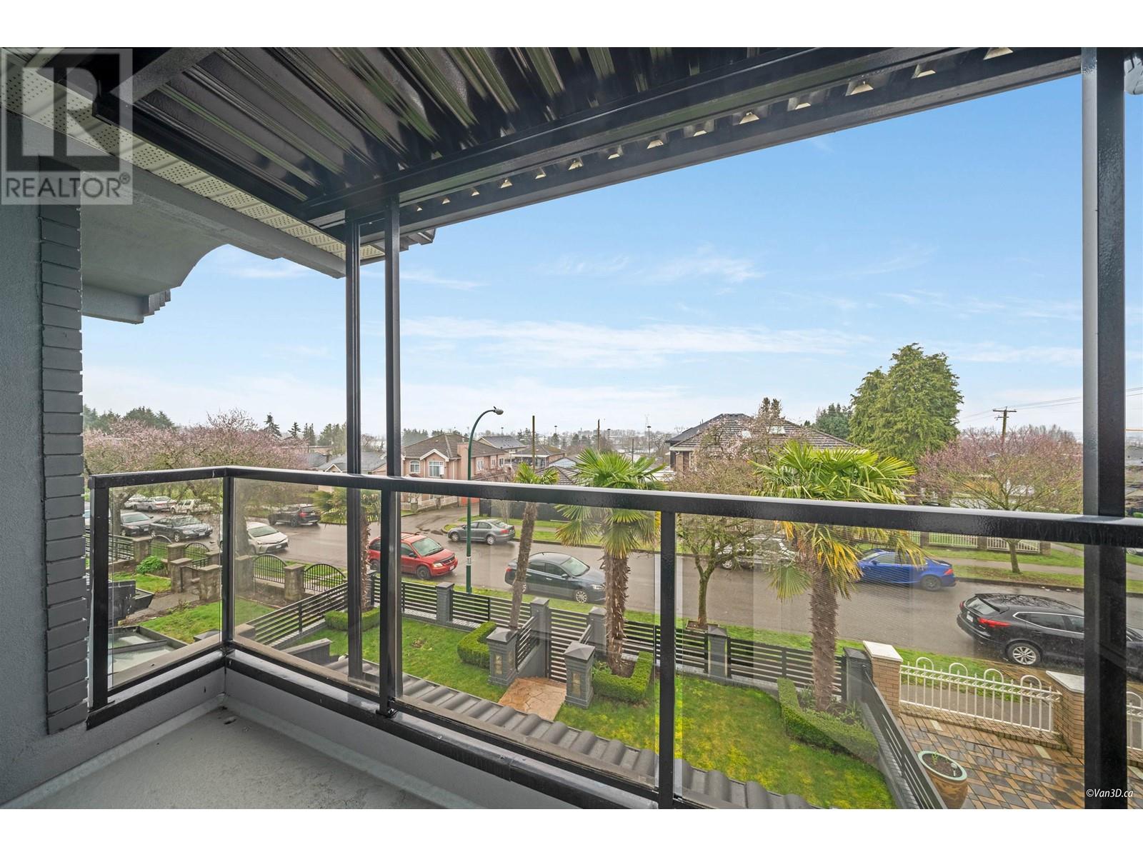 Listing Picture 36 of 39 : 1311 E 63RD AVENUE, Vancouver / 溫哥華 - 魯藝地產 Yvonne Lu Group - MLS Medallion Club Member