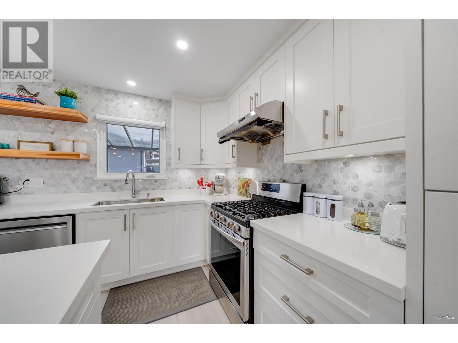 Listing Picture 9 of 39 : 1311 E 63RD AVENUE, Vancouver / 溫哥華 - 魯藝地產 Yvonne Lu Group - MLS Medallion Club Member