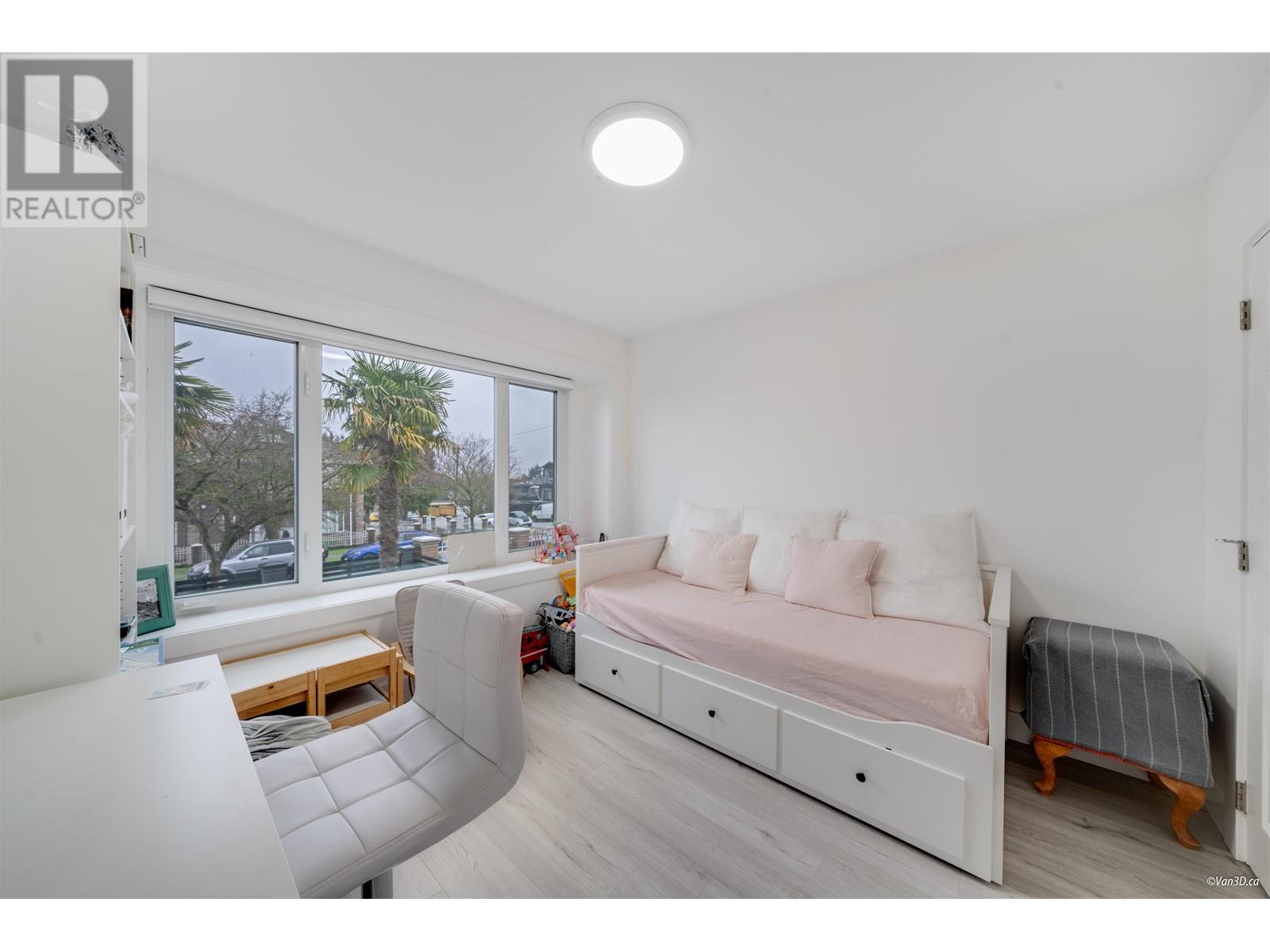 Listing Picture 21 of 39 : 1311 E 63RD AVENUE, Vancouver / 溫哥華 - 魯藝地產 Yvonne Lu Group - MLS Medallion Club Member