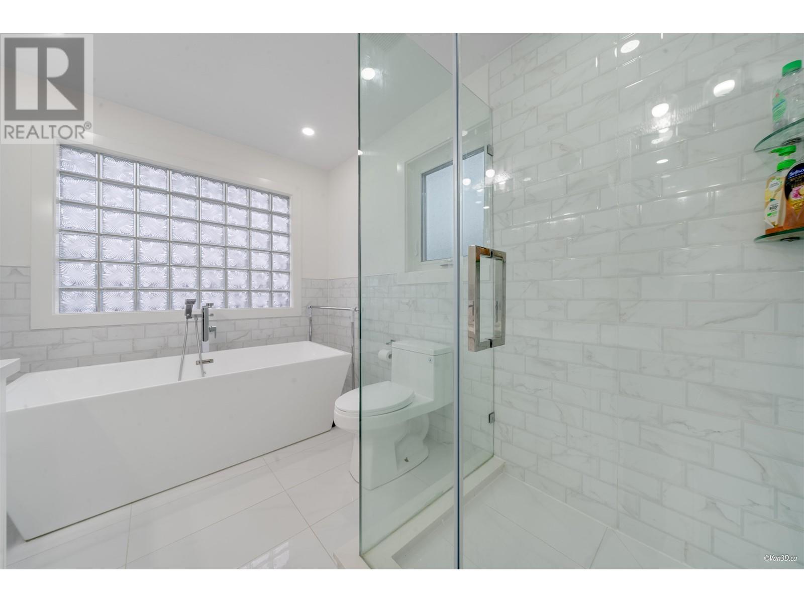 Listing Picture 27 of 39 : 1311 E 63RD AVENUE, Vancouver / 溫哥華 - 魯藝地產 Yvonne Lu Group - MLS Medallion Club Member