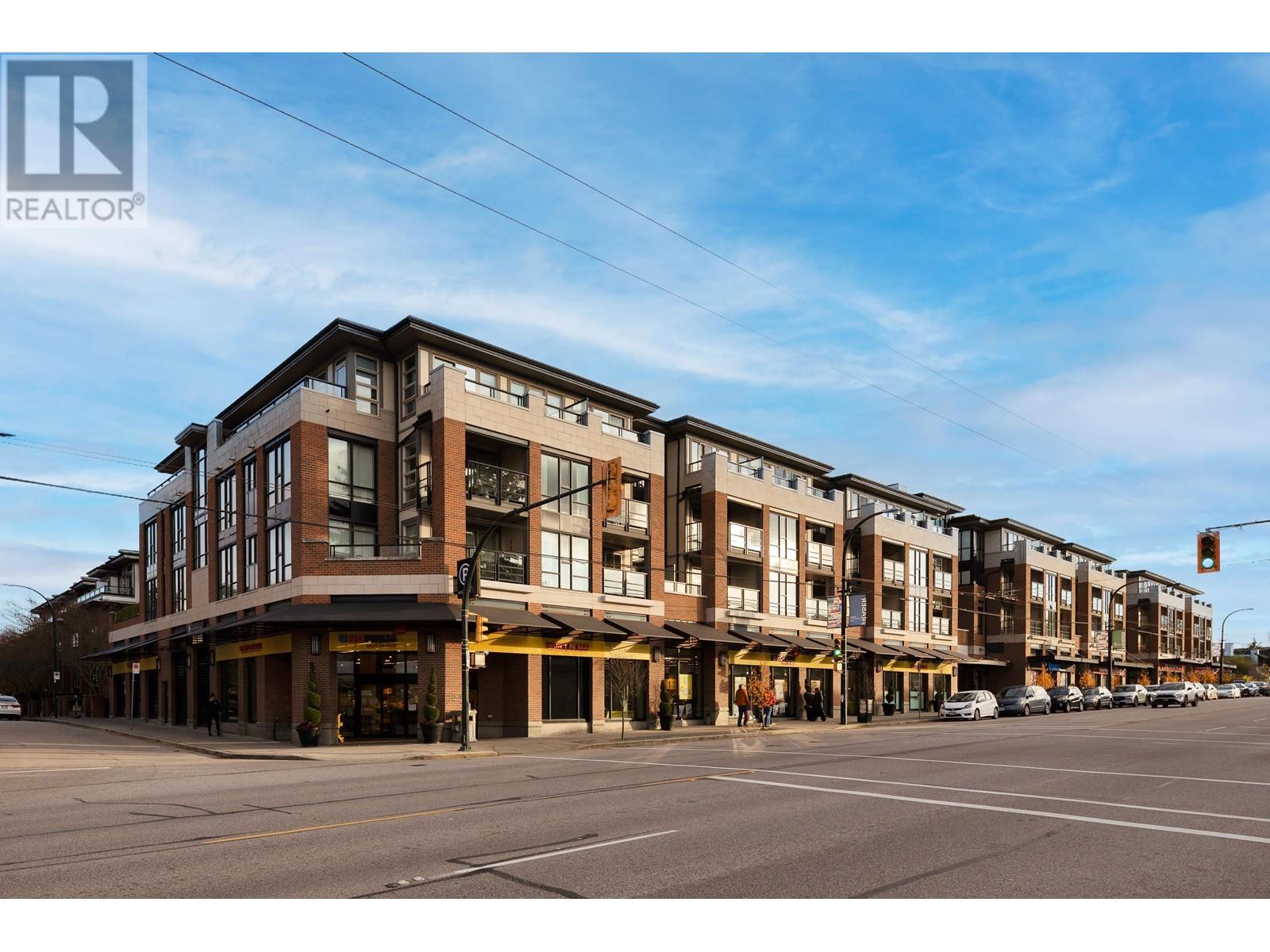 320 4550 FRASER STREET, Vancouver