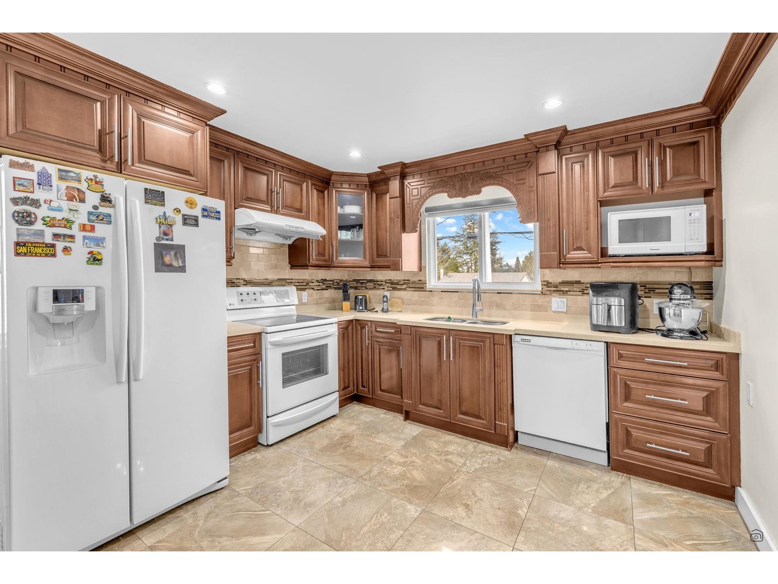 13052 64 Avenue, Surrey, British Columbia  V3W 1X7 - Photo 10 - R2976203