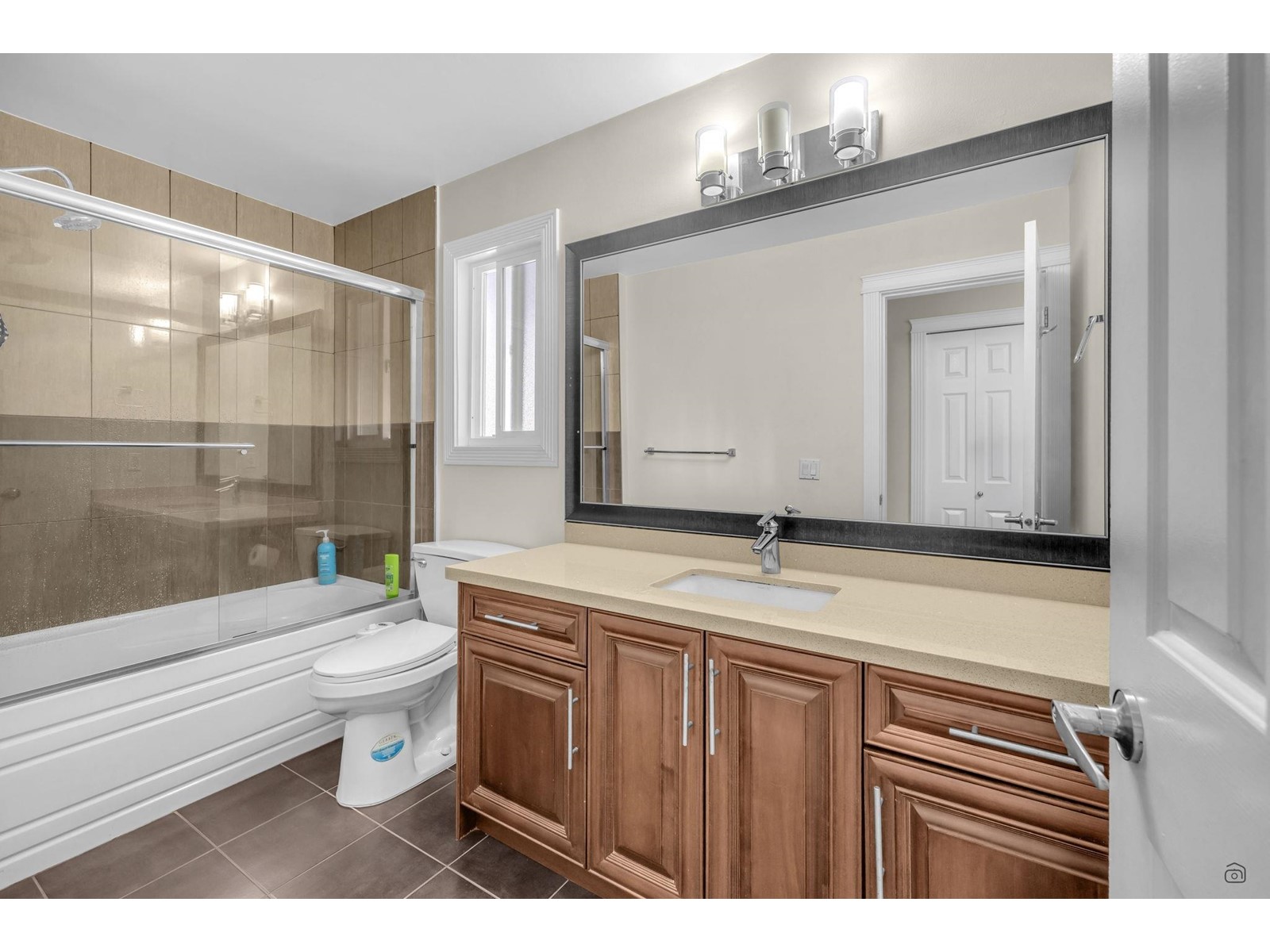 13052 64 Avenue, Surrey, British Columbia  V3W 1X7 - Photo 16 - R2976203
