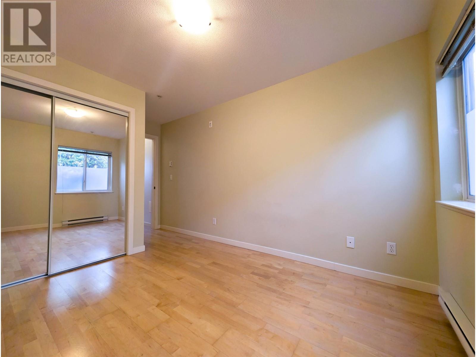Listing Picture 27 of 35 : 104 4238 ALBERT STREET, Burnaby / 本拿比 - 魯藝地產 Yvonne Lu Group - MLS Medallion Club Member