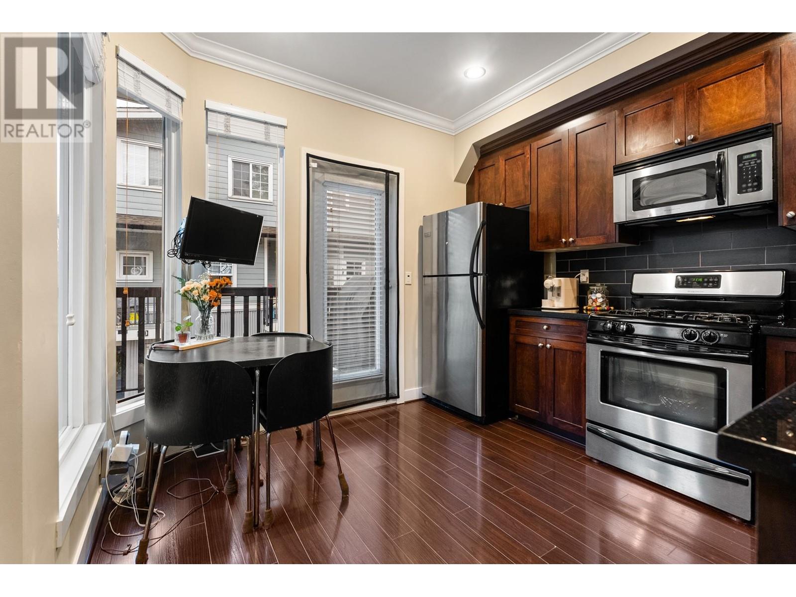 Listing Picture 15 of 40 : 1 12251 NO. 2 ROAD, Richmond / 烈治文 - 魯藝地產 Yvonne Lu Group - MLS Medallion Club Member