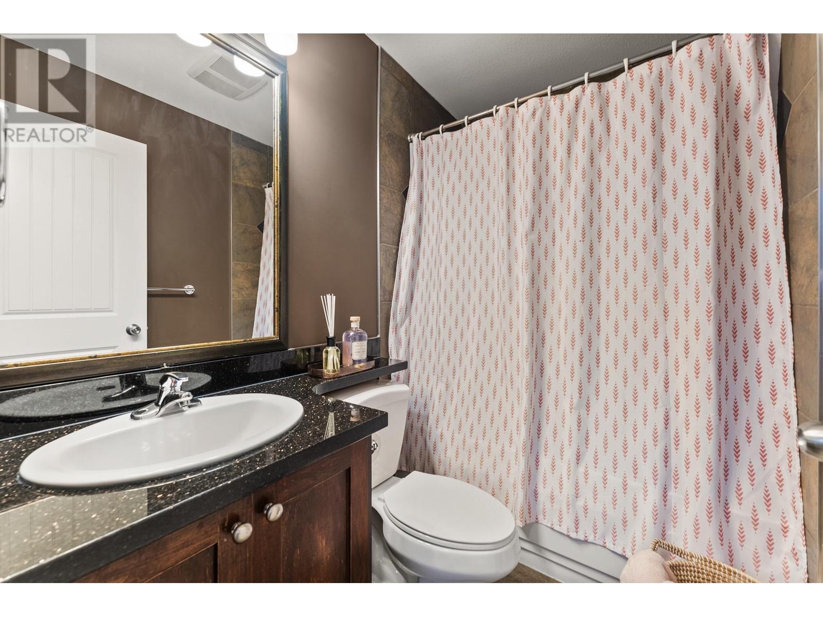 Listing Picture 23 of 40 : 1 12251 NO. 2 ROAD, Richmond / 烈治文 - 魯藝地產 Yvonne Lu Group - MLS Medallion Club Member