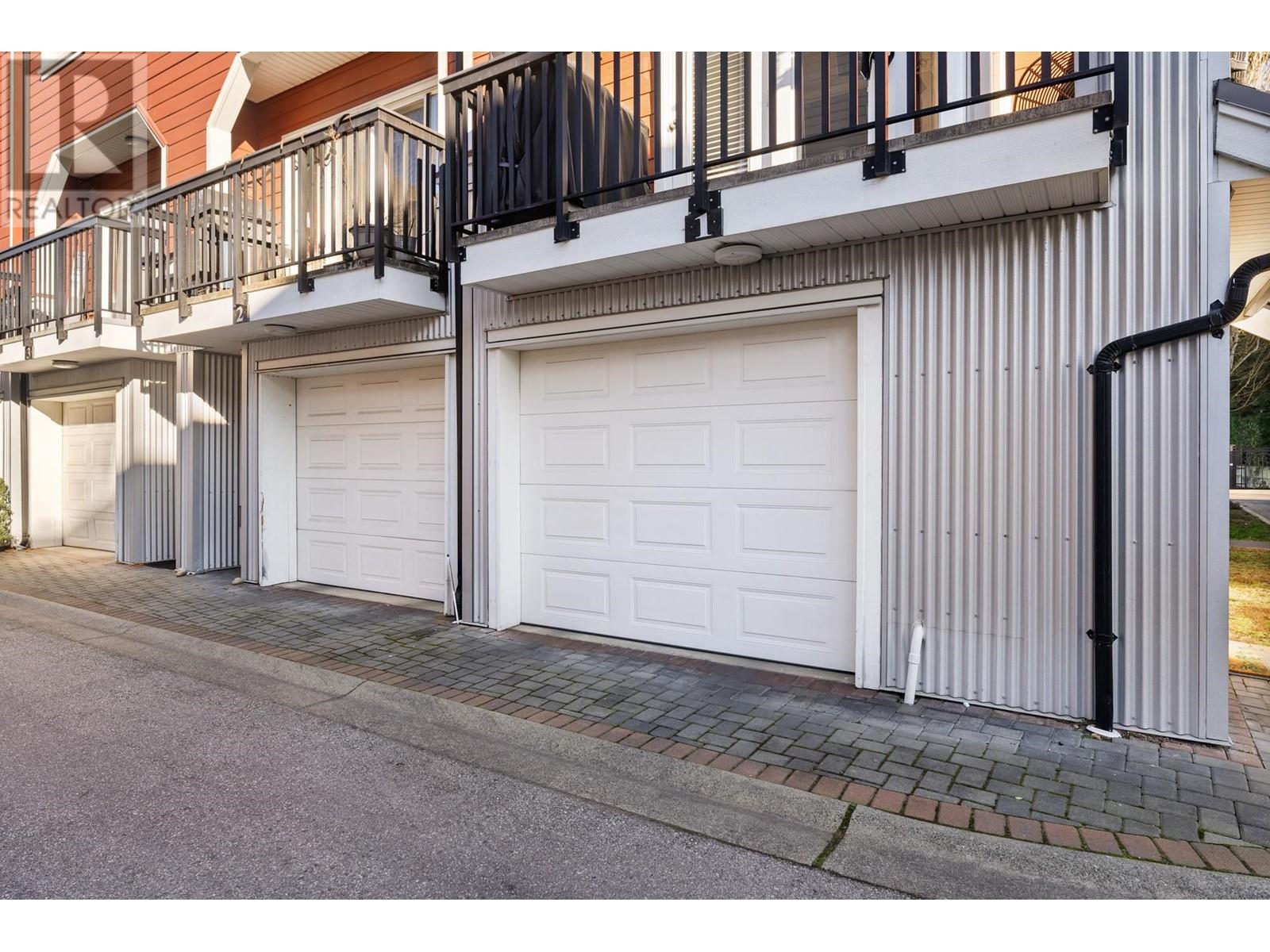 Listing Picture 36 of 40 : 1 12251 NO. 2 ROAD, Richmond / 烈治文 - 魯藝地產 Yvonne Lu Group - MLS Medallion Club Member