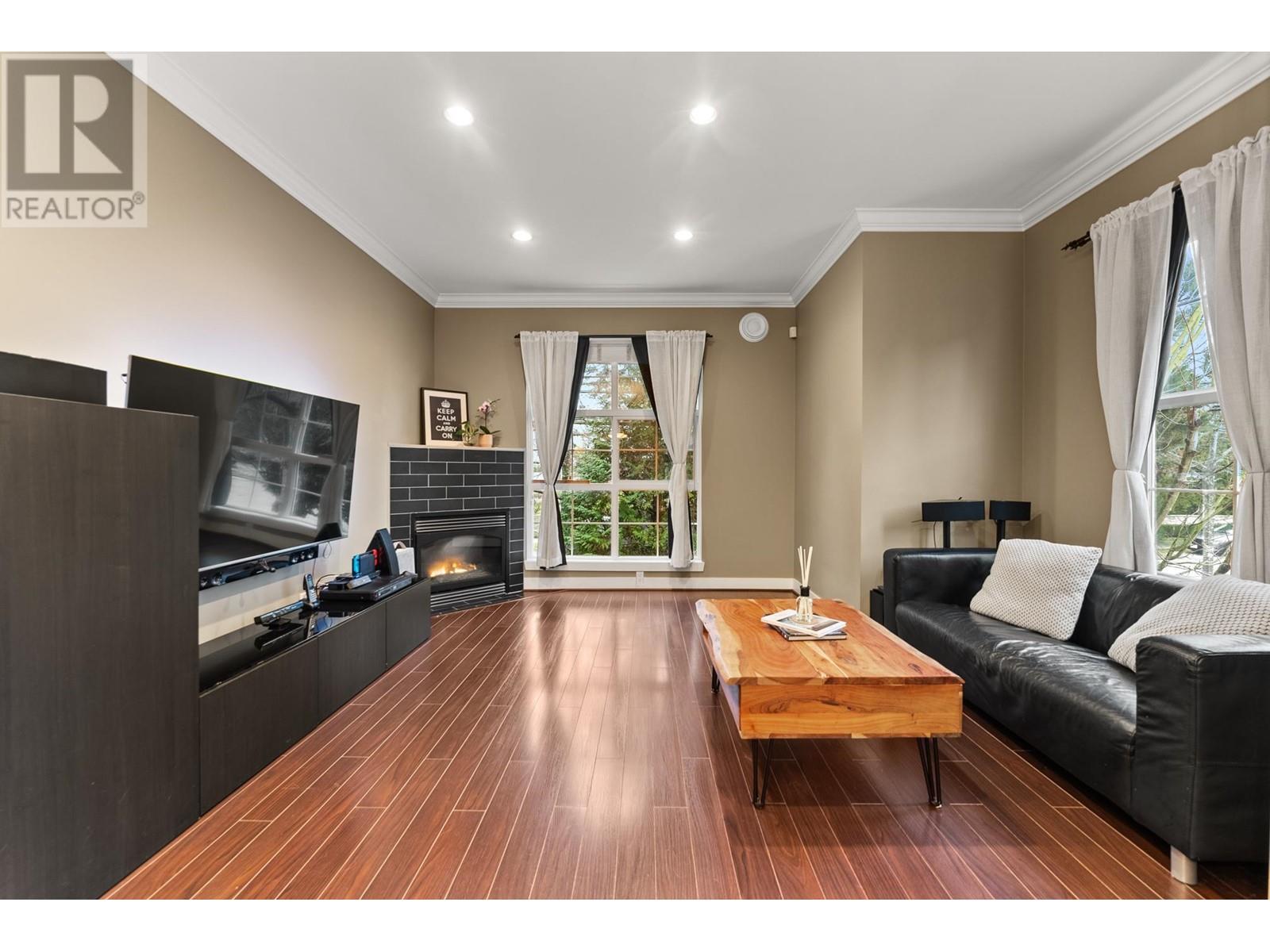 Listing Picture 9 of 40 : 1 12251 NO. 2 ROAD, Richmond / 烈治文 - 魯藝地產 Yvonne Lu Group - MLS Medallion Club Member