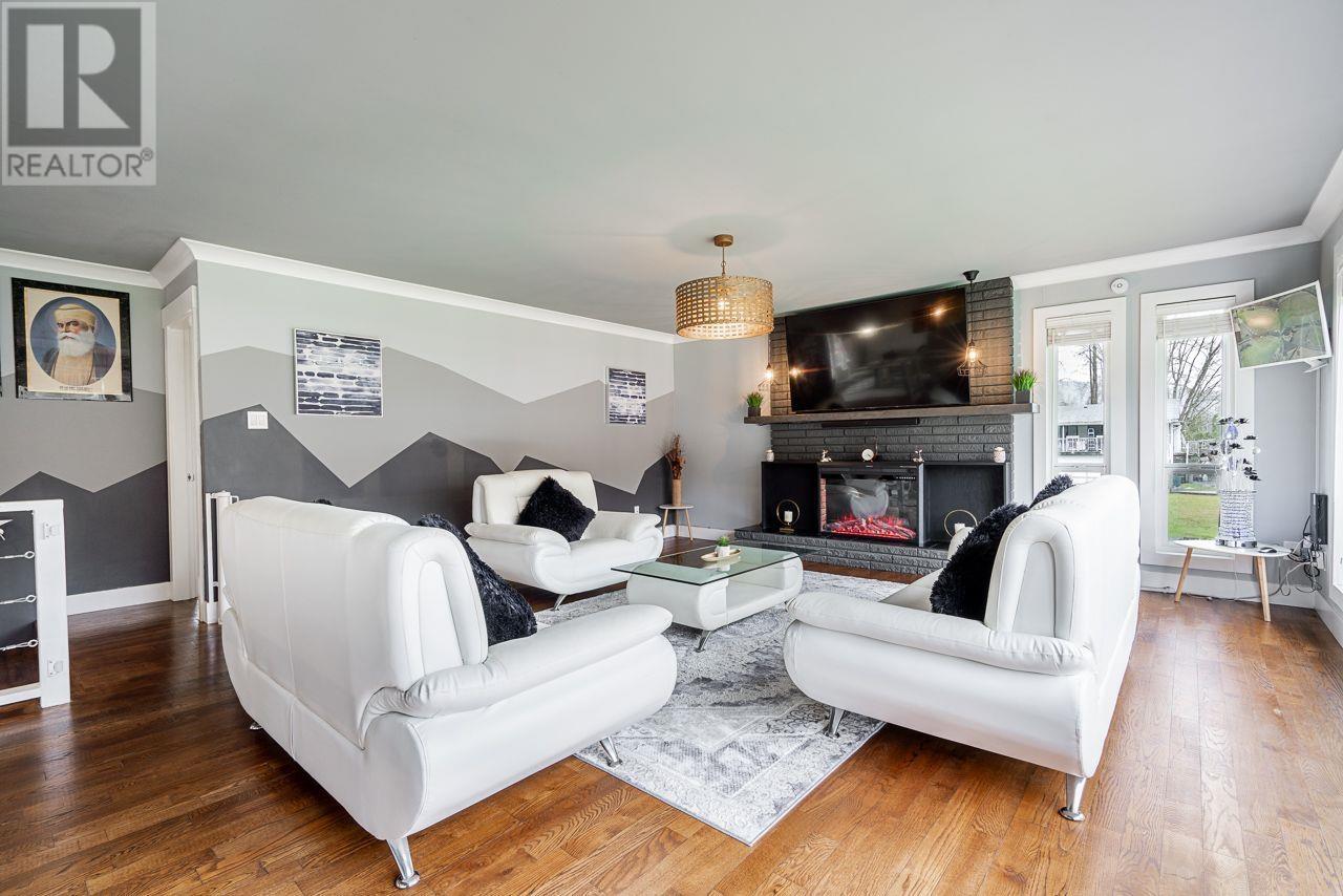 12107 252 Street, Maple Ridge, British Columbia  V4R 1G1 - Photo 6 - R2975292