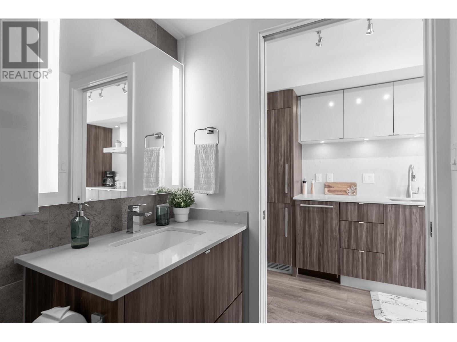 Listing Picture 14 of 23 : 608 1788 COLUMBIA STREET, Vancouver / 溫哥華 - 魯藝地產 Yvonne Lu Group - MLS Medallion Club Member