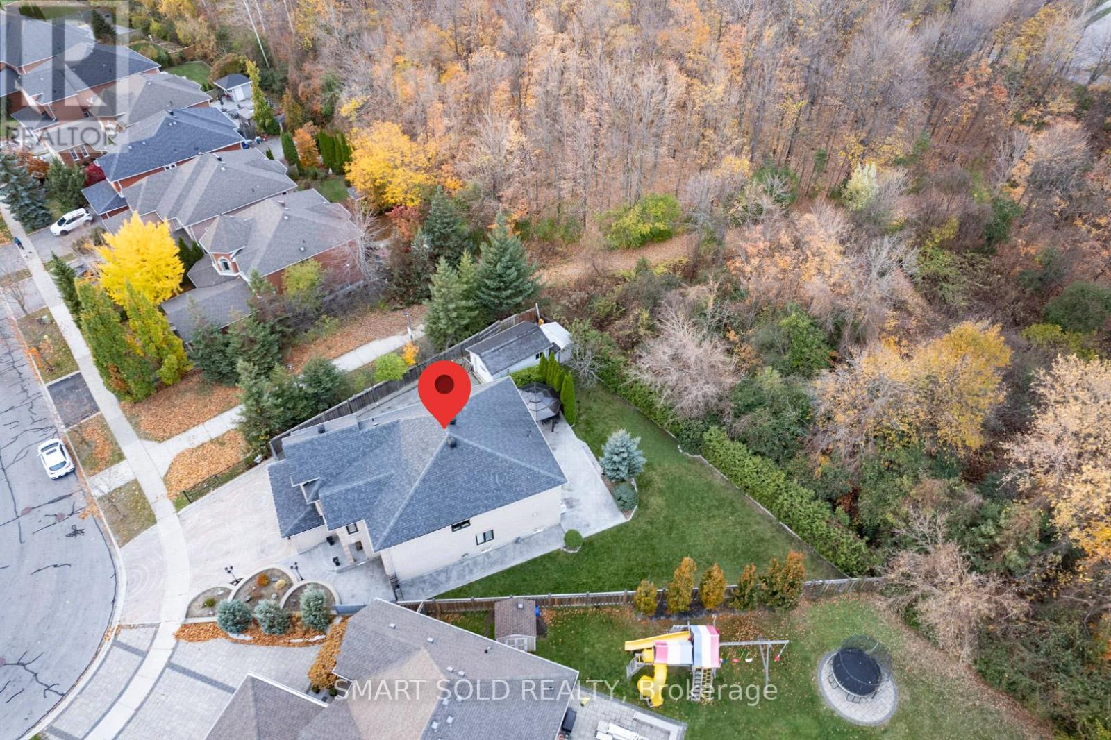 Property at 58 HELMSDALE AVENUE image 3
