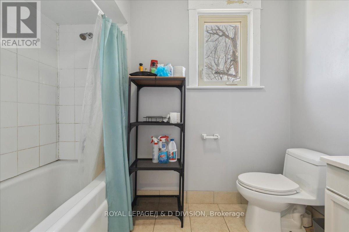 Ave S - 59 Paisley Avenue S, Hamilton, Ontario  L8S 1V2 - Photo 21 - X12016102